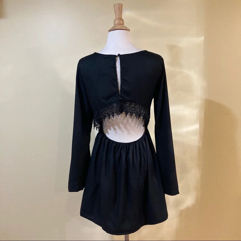 Bell Sleeve Backless Crochet Lace Trim Dress Black - Picture 5 of 6